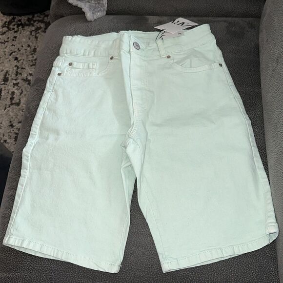 ZARA Kids | Light Turquoise | SOLID COLOR STRAIGHT SHORTS - Picture 6 of 6